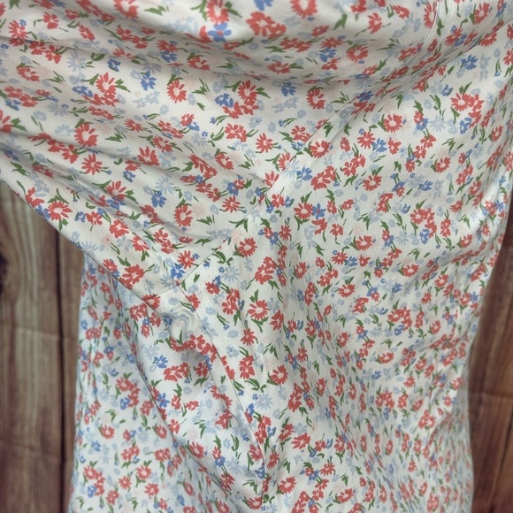 L. L. Bean wrinkle resistant button down 3/4 sleeves floral blouse women’s M - Picture 8 of 15